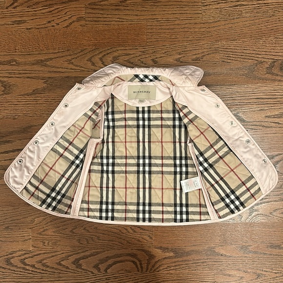 Burberry Infant Girls' Solid Quilted Jacket, size 18M - Picture 3 of 4